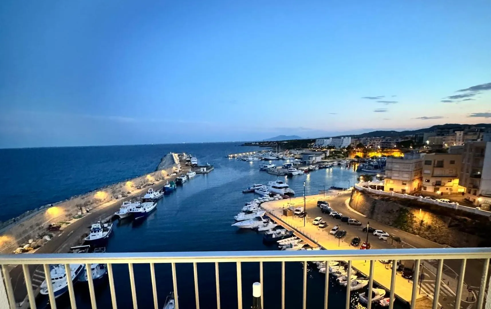 Charming Sea Front 3 Bedroom Apartment - Incredible Views! L'Ametlla de Mar 0*,  Spain